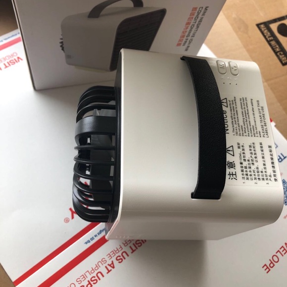 Portable Mini AC Fan - Picture 3 of 3